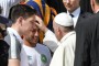 O Papa Francisco recebeu a delegao da Chapecoense na manh desta quarta-feira na Praa So Pedro, no Vaticano